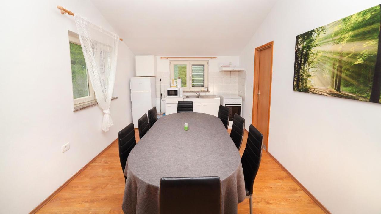 Apartments Barbara Brseč المظهر الخارجي الصورة